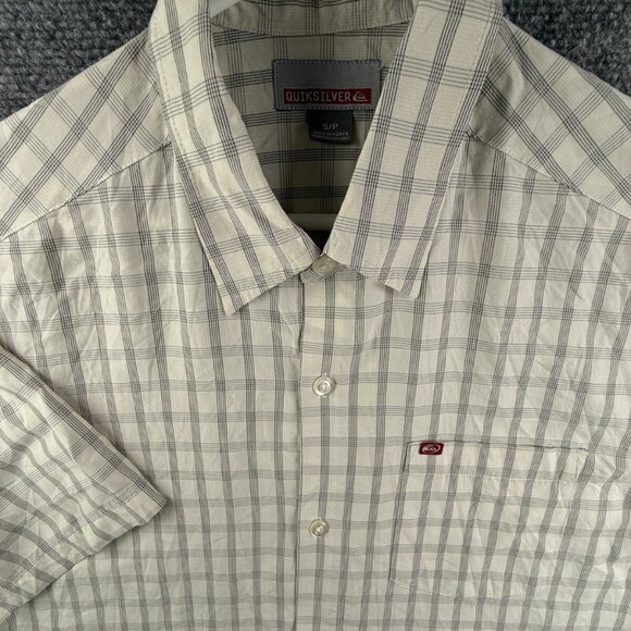 Quiksilver Men Short Sleeve Button Up Shirt Small Rayon Blend Beige Black Check - Picture 1 of 16
